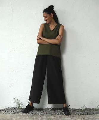 Black poplin pack black flared pants 2