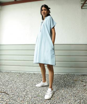 Light blue cotton denim denim backpackers dress 2