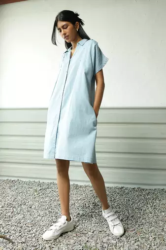 Light blue cotton denim denim backpackers dress