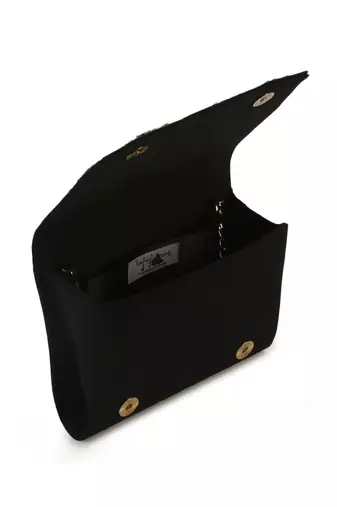 Tota maina clutch