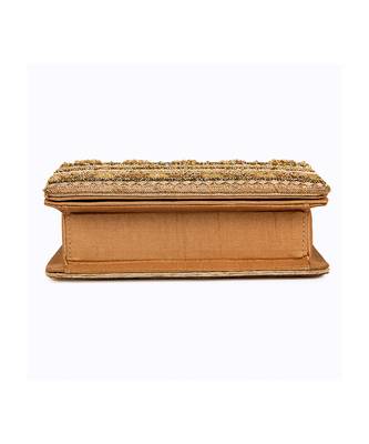 Khwabeeda clutch 4