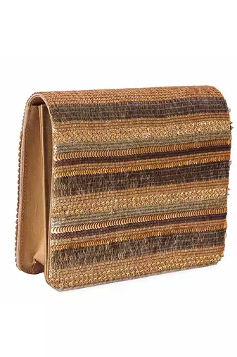 Aafreen clutch