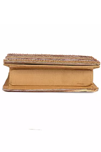 Aafreen clutch