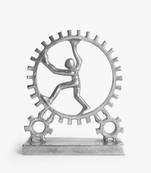 Grease & groove metal accent