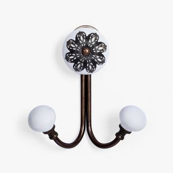White bella dual filigree hooks 1