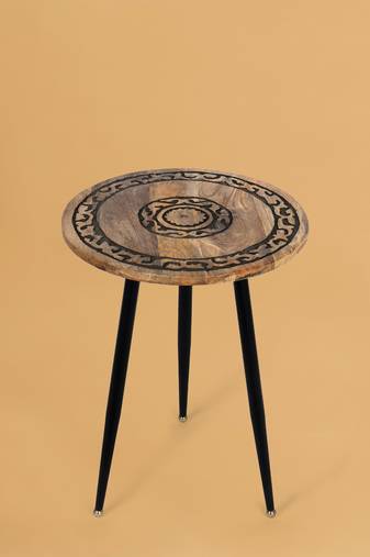 Royal heirloom accent table