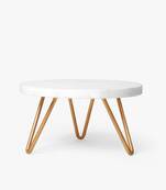 Vanilla dream cake stand