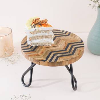 Black chevron string cake stand 1