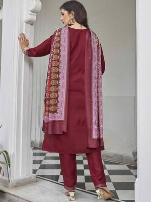 Maroon cosy cotton blend kurta set with sequins & embroidery motifs for festive wear 3