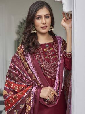 Maroon cosy cotton blend kurta set with sequins & embroidery motifs for festive wear 5