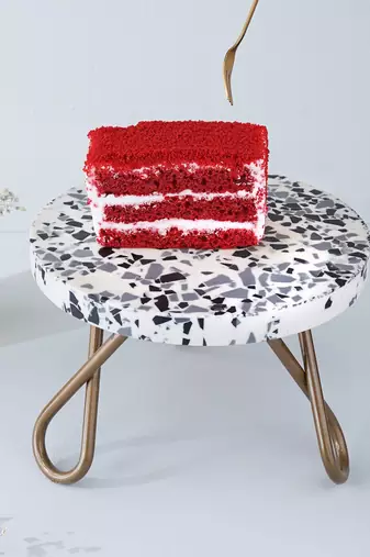 Black & white terrazzo cake stand