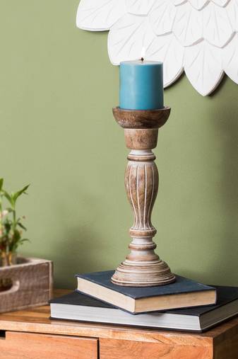 Artiste wooden candle stand