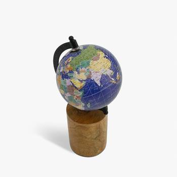 World trotter desk globe 1
