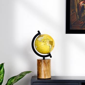 Cosmic desk globe 1
