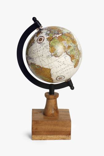 The rustic wanderer globe