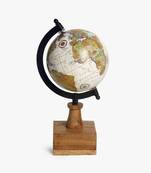 The rustic wanderer globe