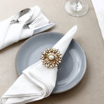 Golden jewel napkin ring 1