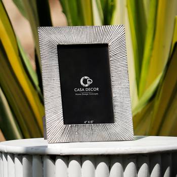 Silver metal photo frame 4x6 1