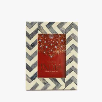 Chevron photo frame - small 4x6 1