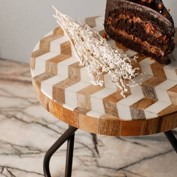 White chevron mix cake stand 1