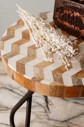 White chevron mix cake stand