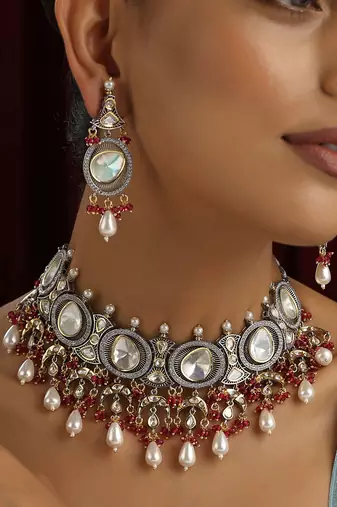 Red polki choker necklace set