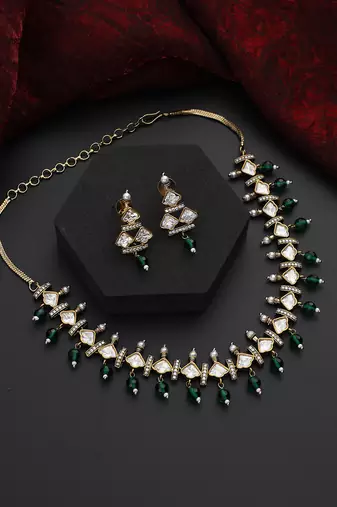 Green polki choker necklace set