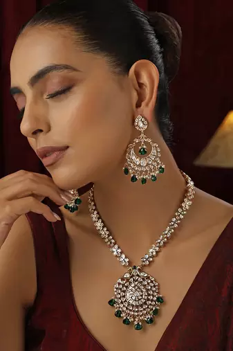 Green polki pendant necklace set