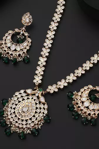 Green polki pendant necklace set