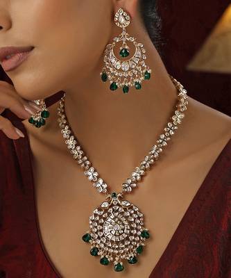 Green polki pendant necklace set 4