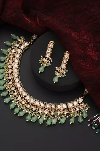 Green polki necklace set