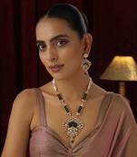 Green polki pendant necklace set