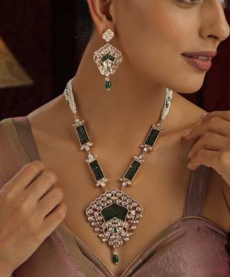 Green polki pendant necklace set 4