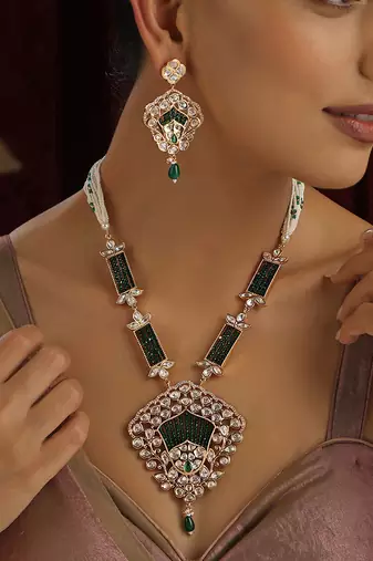 Green polki pendant necklace set