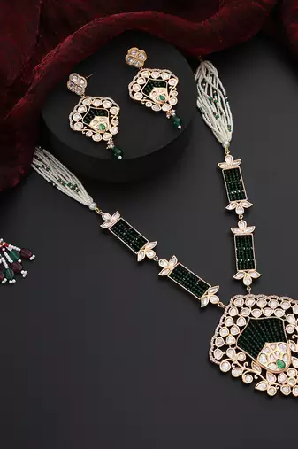 Green polki pendant necklace set