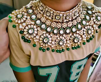 Traditional gold plated kundan bridal choker necklace jewellery set 2