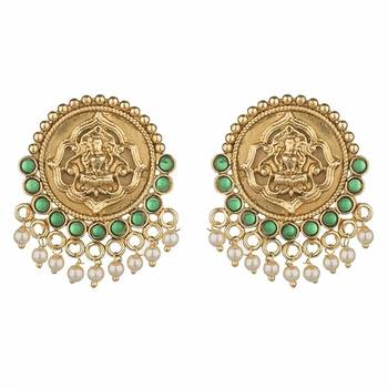 Gold plated studded design traditional necklace with matching earrings jewellery set for women 4