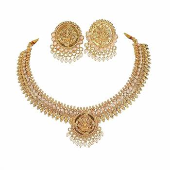 Gold platted studded design traditional necklace with matching earrings jewellery set for women 3