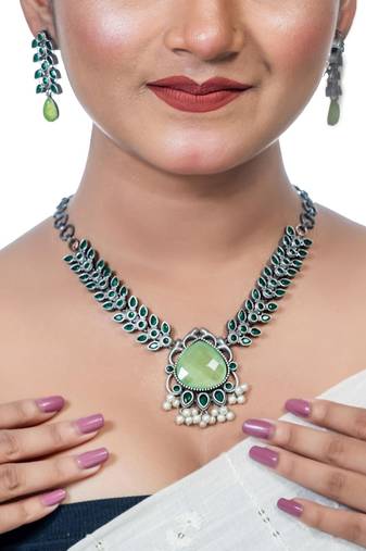 Temple jewelry green stone jewelry set, indian oxidized set with pearls, kolhapur set, necklace set