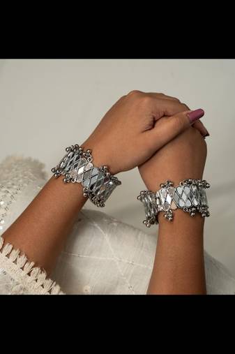 Show stopper kada afghani mirror kada glass bangles, mirror glass bangles, oxidized kara silver, set