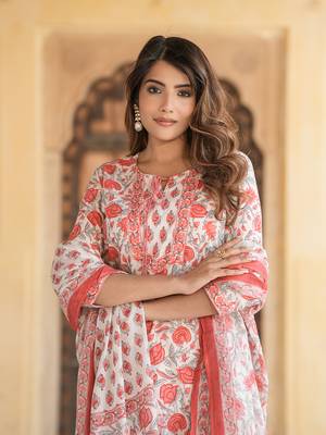 women peach and white straight kurta pant dupatta set 1