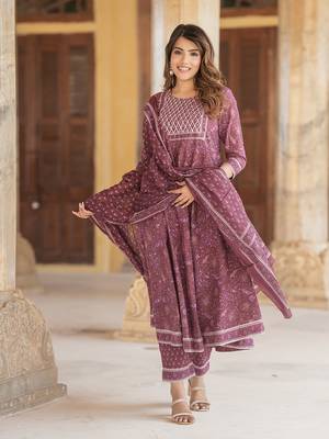 women mauve anarkali kurta pant dupatta set 2