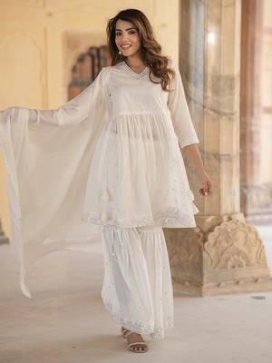 women off white a-line tiered kurta sharara dupatta set 2