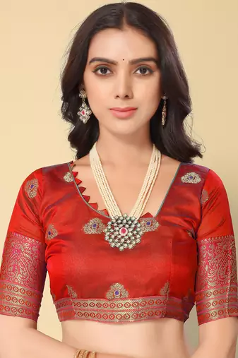 Navy Blue Jacquard Cotton Blend Golden Zari Butta Butti Woven Maheshwari Saree With Blouse Piece