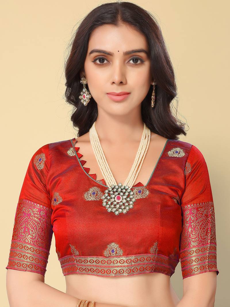 Navy Blue Jacquard Cotton Blend Golden Zari Butta Butti Woven Maheshwari Saree With Blouse Piece