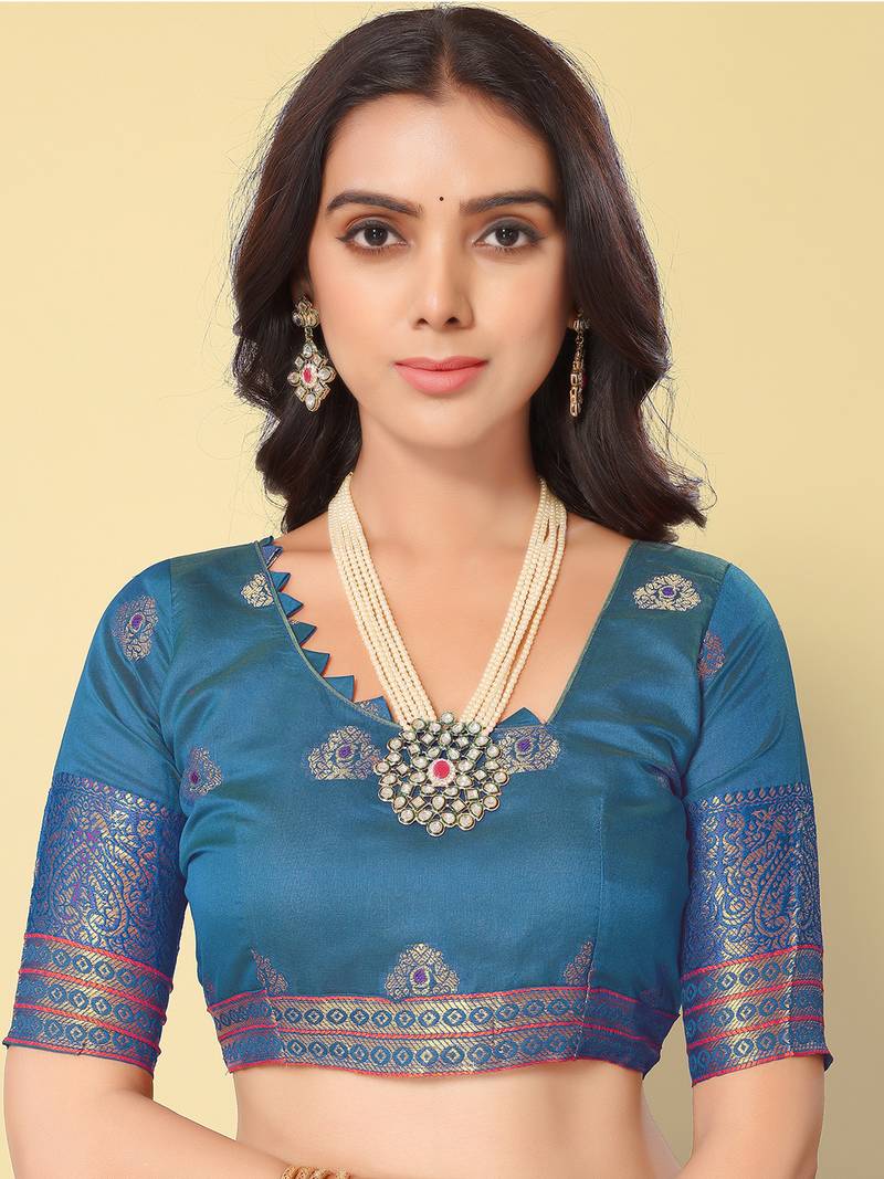 Pink Jacquard Cotton Blend Golden Zari Butta Butti Woven Maheshwari Saree With Blouse Piece