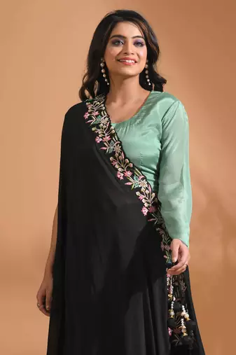 Green crop top set with duppata with hand embroidery