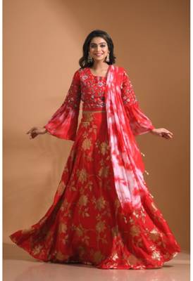 Red  crop top jacard shirt with duppata with hand embroidery 4
