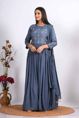 grey long gown with dupatta with hand embroidery 4