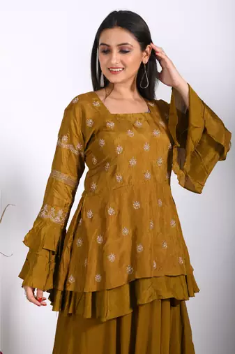 Mehadi long jacket with skirt with hand embroidery